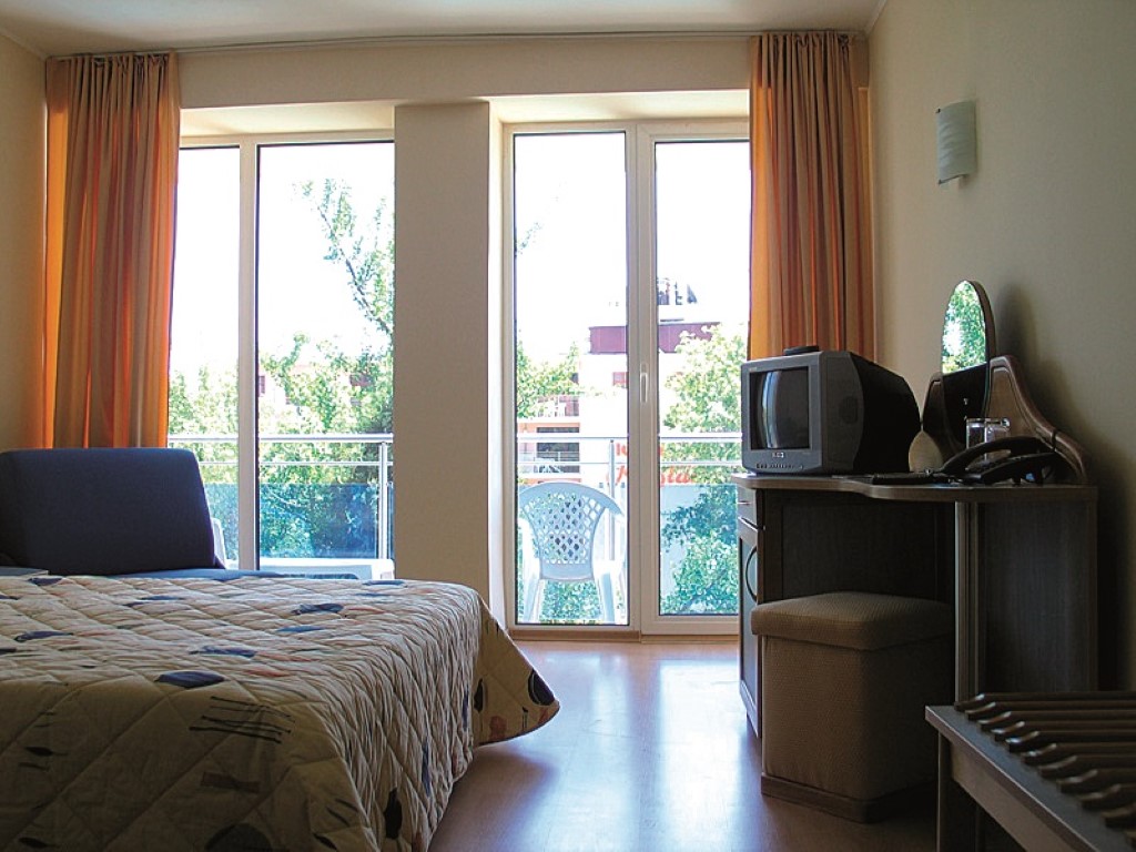 PERLA_HOTEL_GOLDEN_BEACH_NISIPURILE_DE_AUR_BULGARIA_AIR_TOUR_TRAVEL
